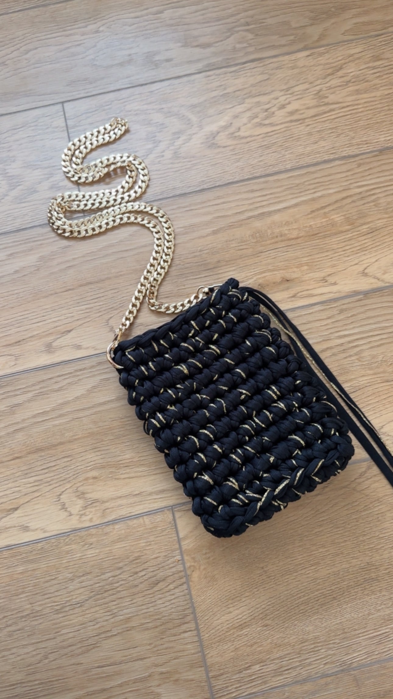 Jet Set Crochet Phone Bag