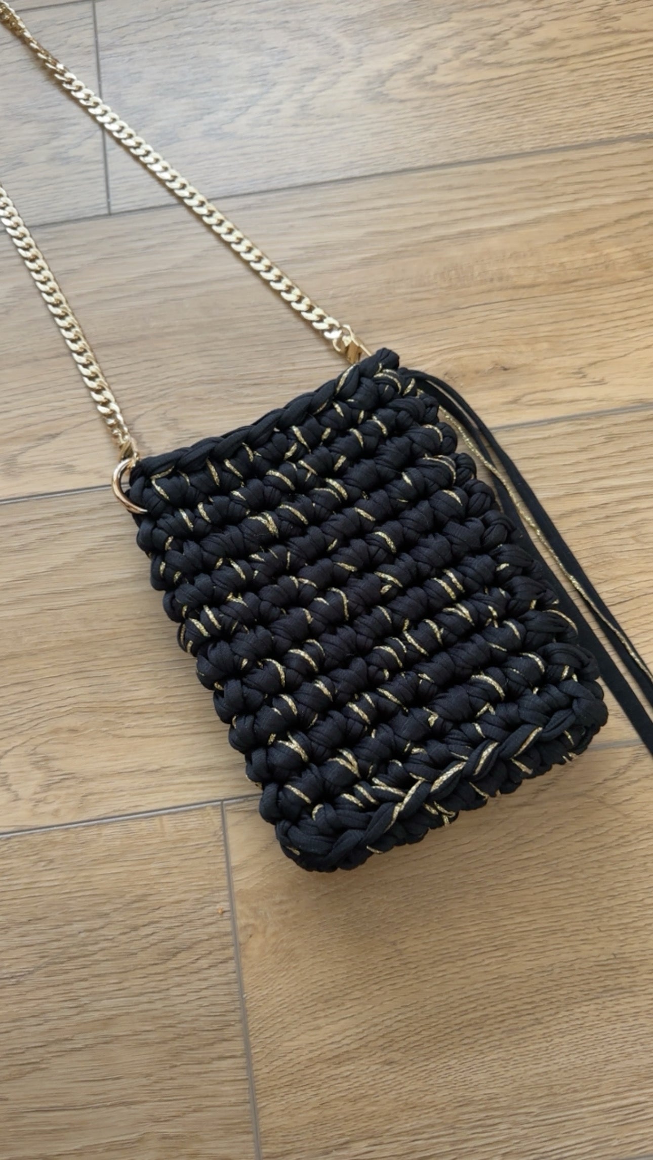 Jet Set Crochet Phone Bag